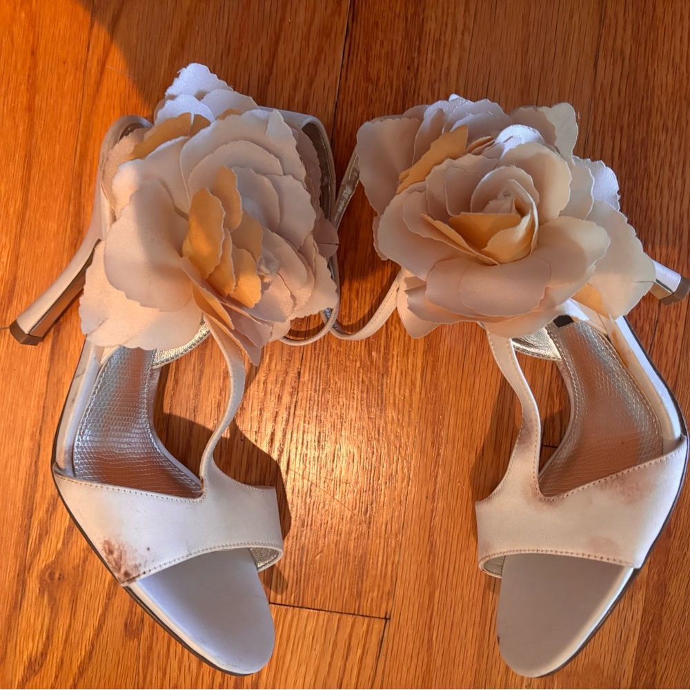 Nina White Satin Strappy Heels with Bow Accent - Size 7M